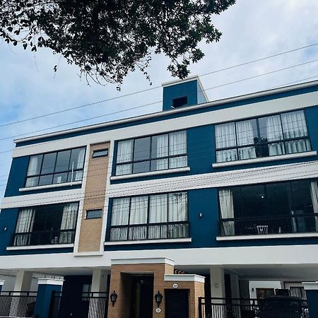 Residencial Vila Das Canoas บอมบินญัส ภายนอก รูปภาพ